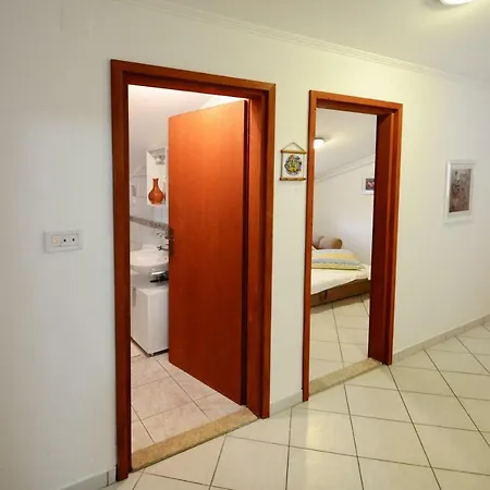Apartments Pilic Rosini Exterior photo